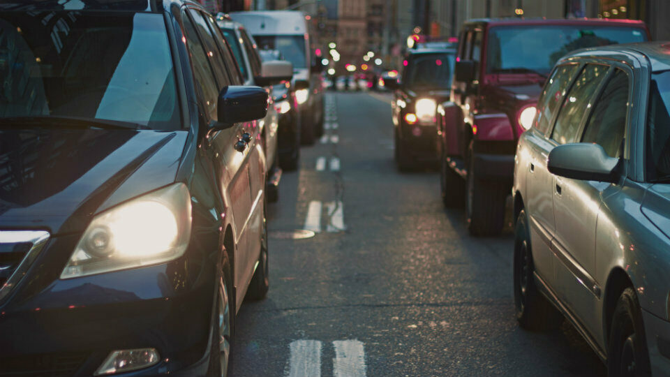 Η Κομισιόν κατηγορεί τις BMW, Daimler και Volkswagen για παραβίαση του ανταγωνισμού