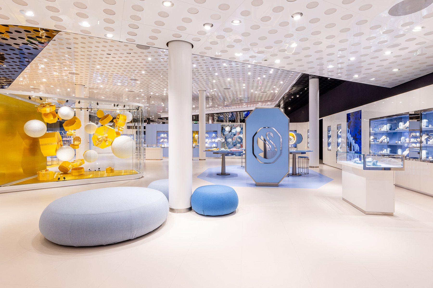 20231206_SKW_Wondercolor_0114_c_SwarovskiKristallwelten-2-cr.jpeg?mtime=20251003161601#asset:567733