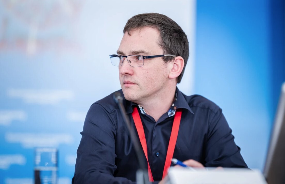 Adrian-Auclert.jpg?mtime=20250617152332#asset:552262