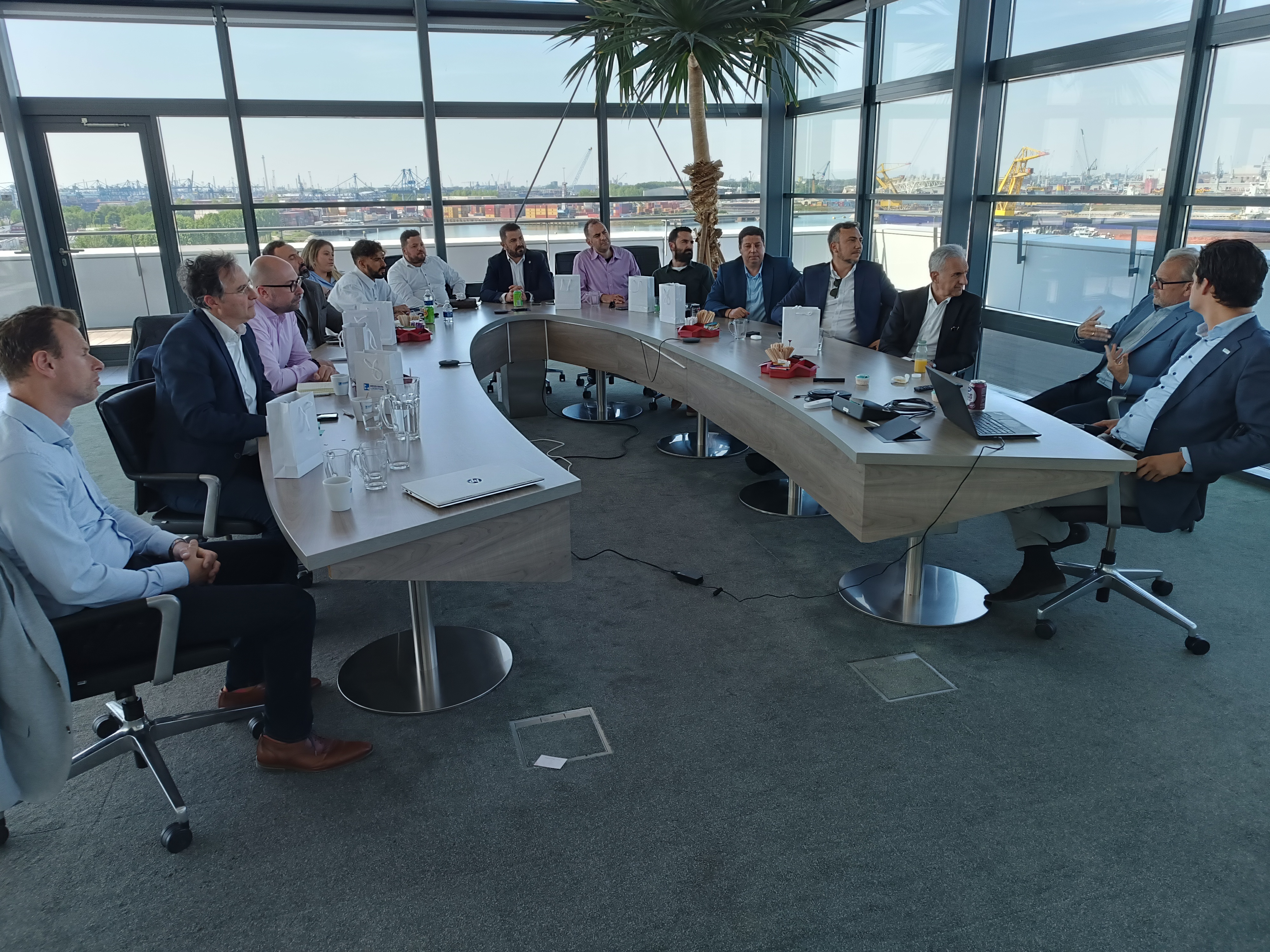 Broekman-Logistics.jpg?mtime=20250502124959#asset:543025