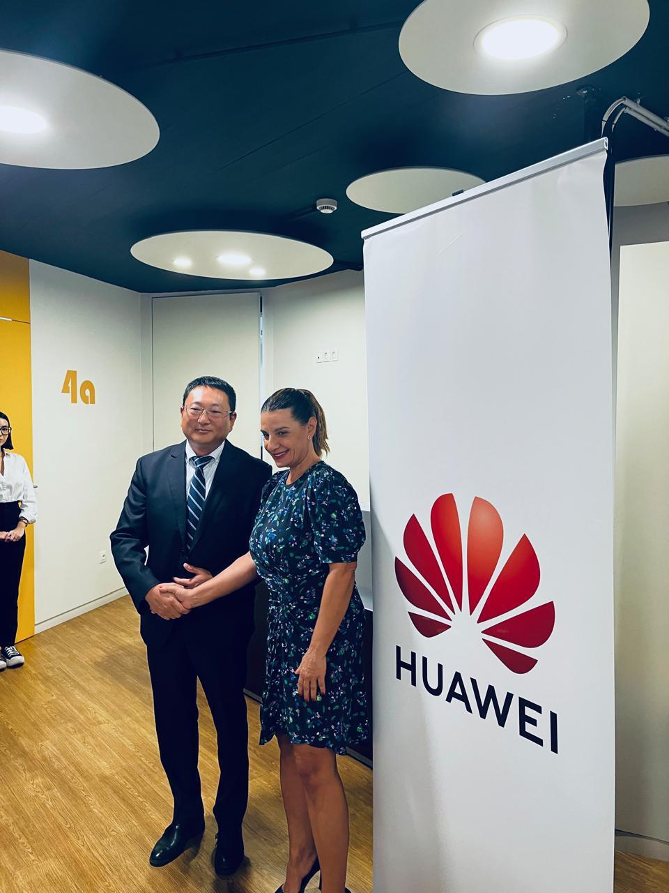 DYPA_-Huawei_1-1.jpg?mtime=20241014171838#asset:506144