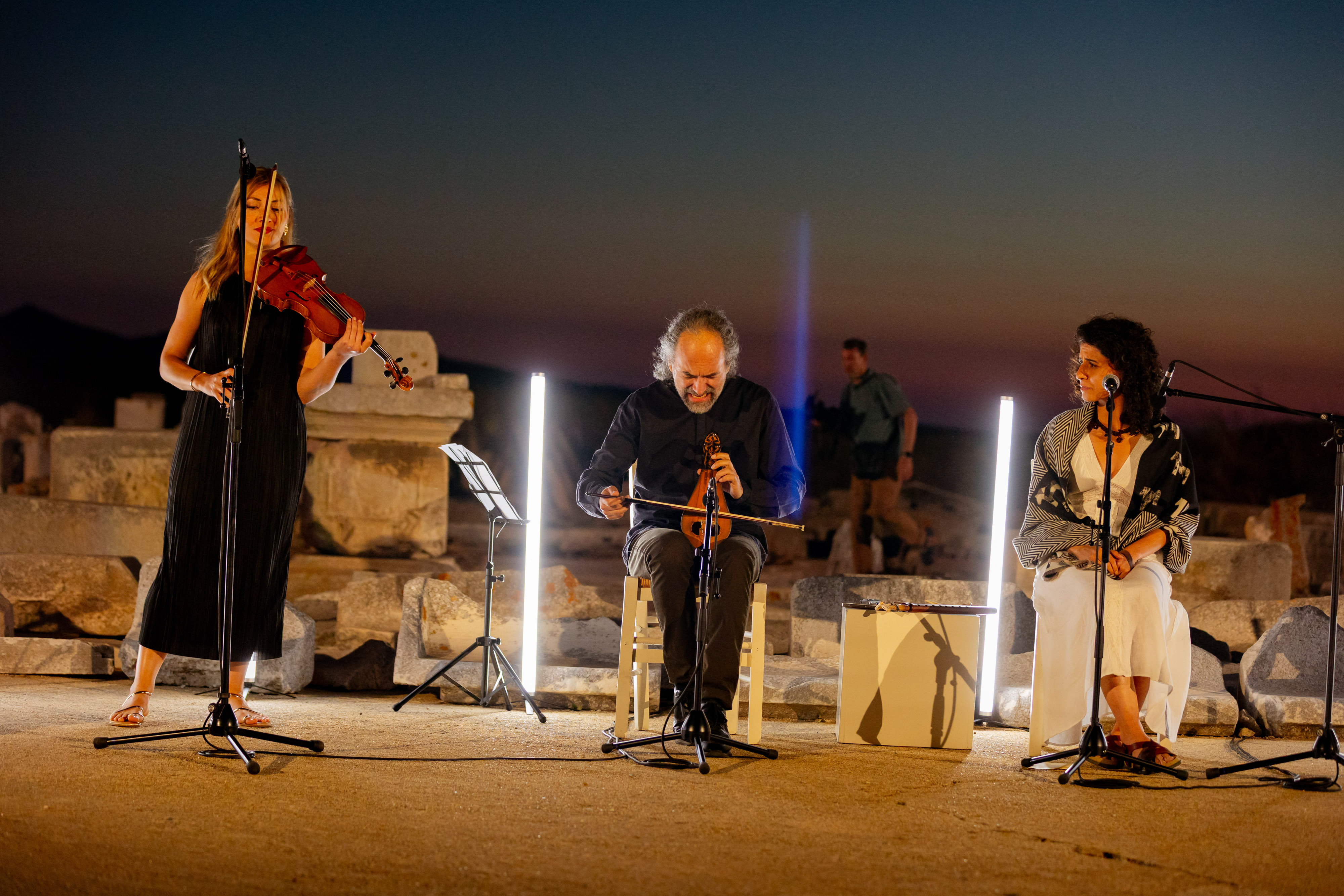 Diana-Tischenko-Sokratis-Sinopoulos-Zelisah-Kizilkan-at-the-closing-perfromance-photo-by-World-Human-Forum-Stephan-Talneau.jpg?mtime=20250711181354#asset:557474