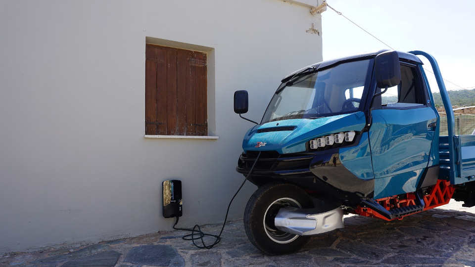 Wuzheng-Europe_3MX_Charging_Gavdos.JPG?mtime=20210611150835#asset:275050