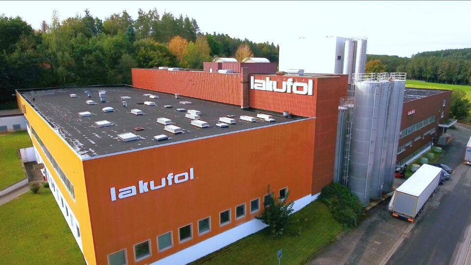 Ο Όμιλος Καράτζη εξαγοράζει το 100% της BSK & Lakufol Kunststoffe GmbH