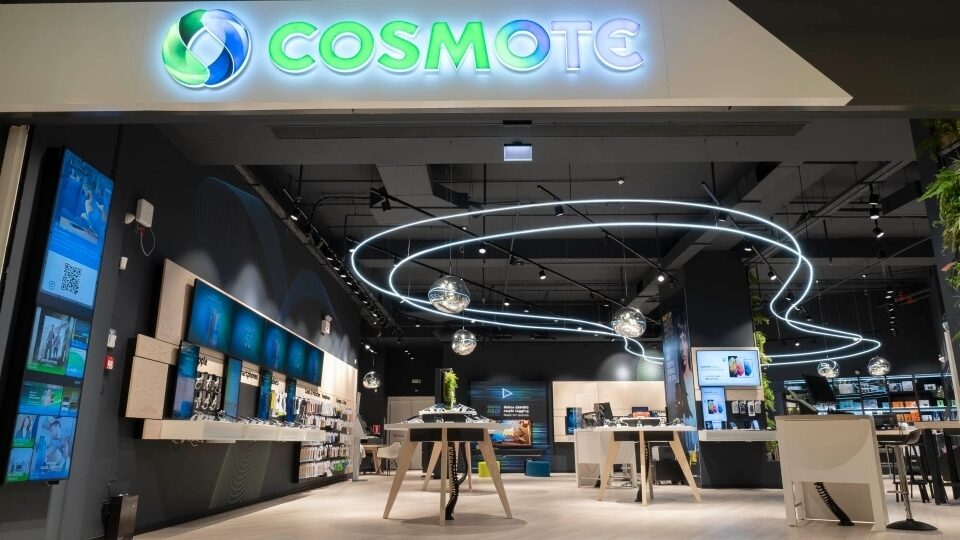 Η COSMOTE διευκολύνει την επικοινωνία των συνδρομητών της στις πυρόπληκτες περιοχές