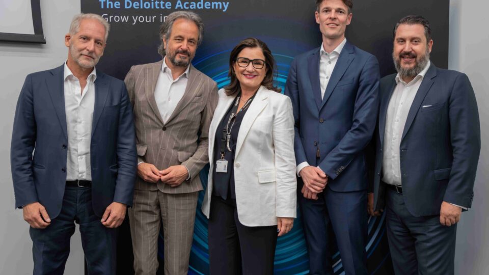 Αποκλειστική συνεργασία Deloitte Academy - Eindhoven AI Systems Institute για τη δημιουργία καινοτόμου προγράμματος