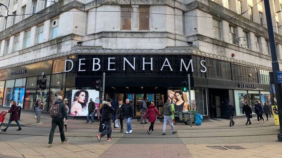 Κορονοϊός: Τα πολυκαταστήματα Debenhams καταργούν 2.500 θέσεις εργασίας