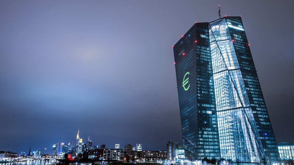 Η ΕΚΤ δημοσιεύει οδηγό για τους κλιματικούς και περιβαλλοντικούς κινδύνους για τις τράπεζες