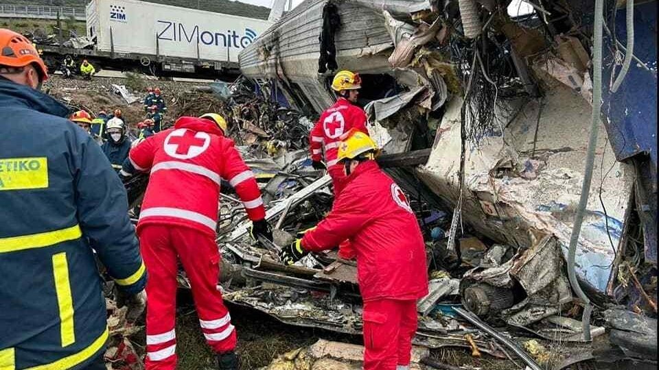 Ερυθρός Σταυρός: Τεράστια η προσφορά των εθελοντών στα Τέμπη