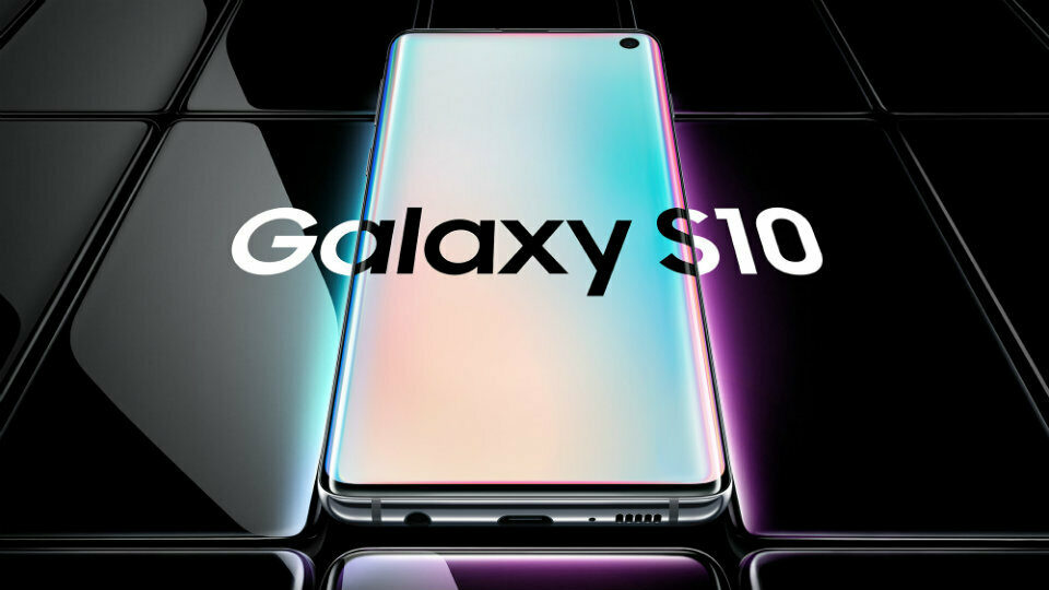 Samsung: Τεχνολογικό «χτύπημα» με τέσσερα Galaxy S10 και το ακριβό Galaxy Fold [video]