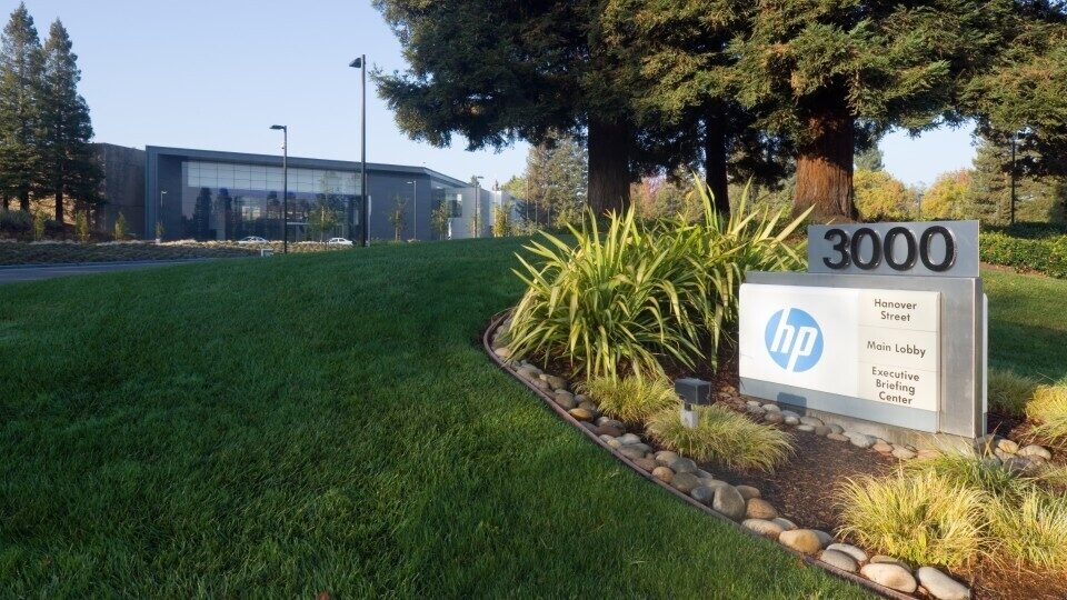 Η Xerox εξετάζει μια πιθανή εξαγορά της HP