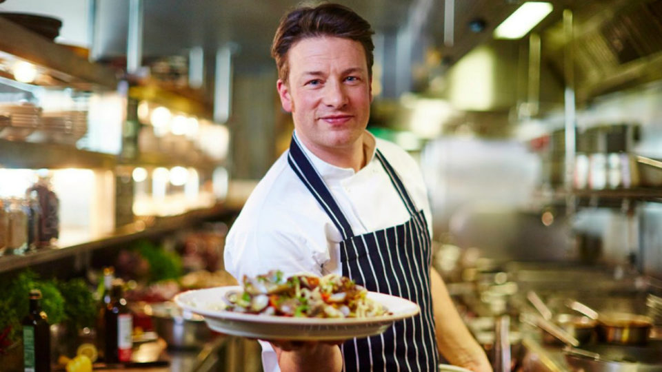 Γιατί η αυτοκρατορία του Jamie Oliver καταρρέει