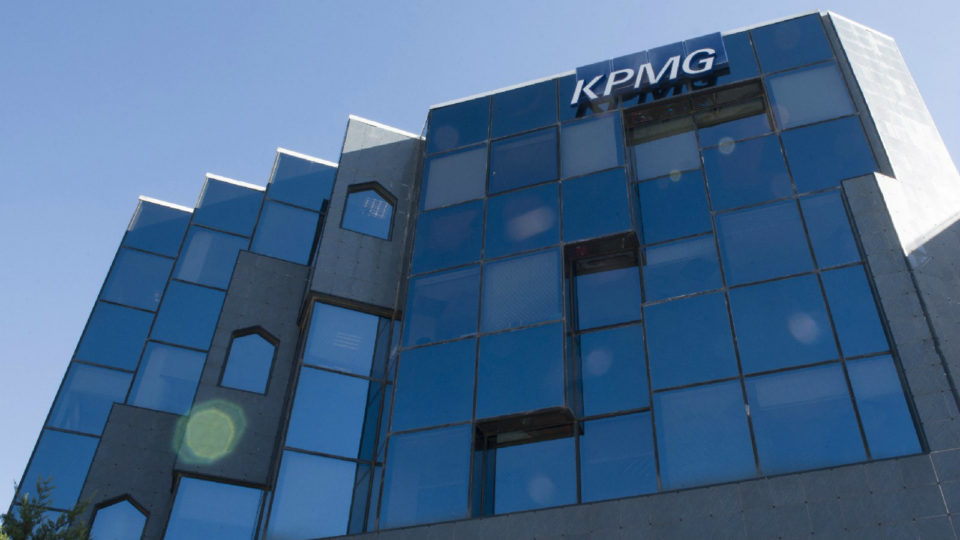 Στρατηγικής σημασίας συνεργασία συνάπτει η KPMG με την ΙΒΜ 