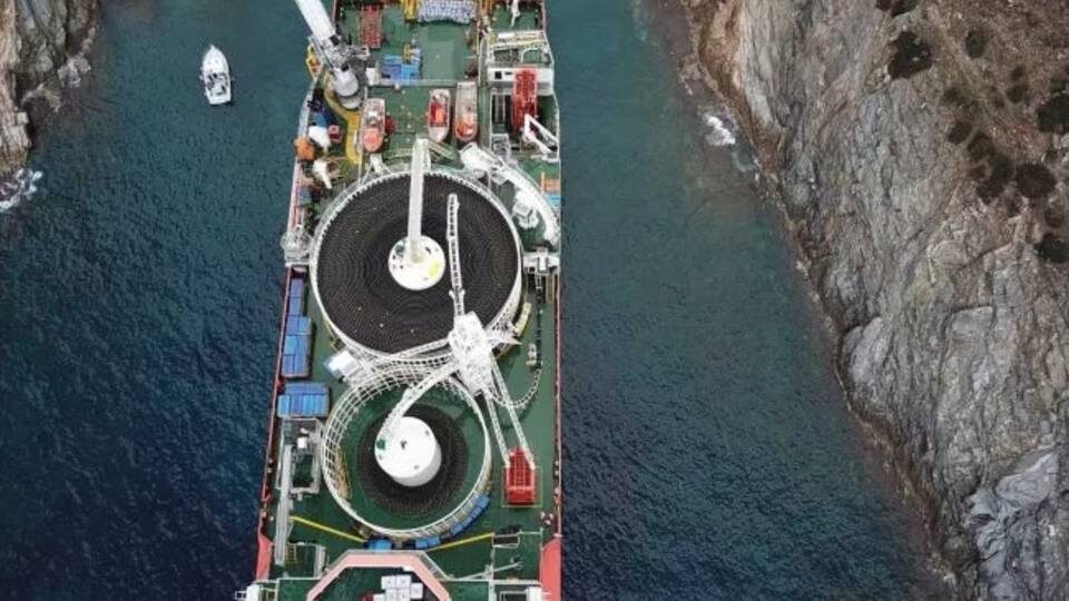 Hellenic Cables: Θα κατασκευάσει το υποβρύχιο καλώδιο για το μεγαλύτερο αιολικό πάρκο στην Ελλάδα
