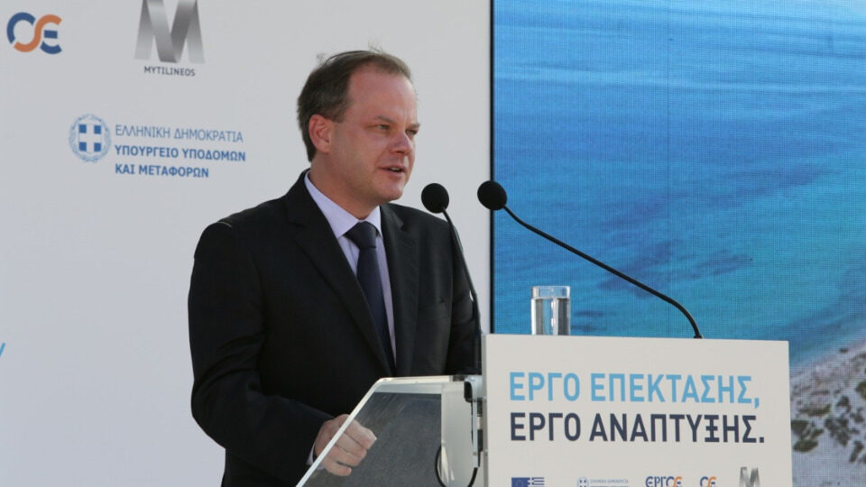 ​Κ. Καραμανλής: Το λιμάνι της Πάτρας θα συνδεθεί με σύγχρονο σιδηρόδρομο​