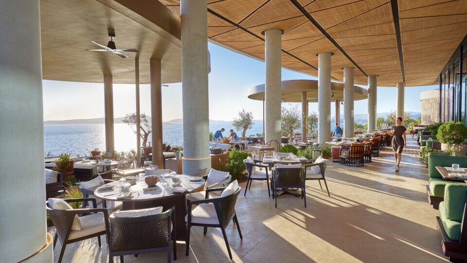 Tο Mandarin Oriental, Costa Navarino και το εστιατόριο Doya στο Μαϊάμι προσφέρουν μια πολυσυλλεκτική γαστρονομική εμπειρία