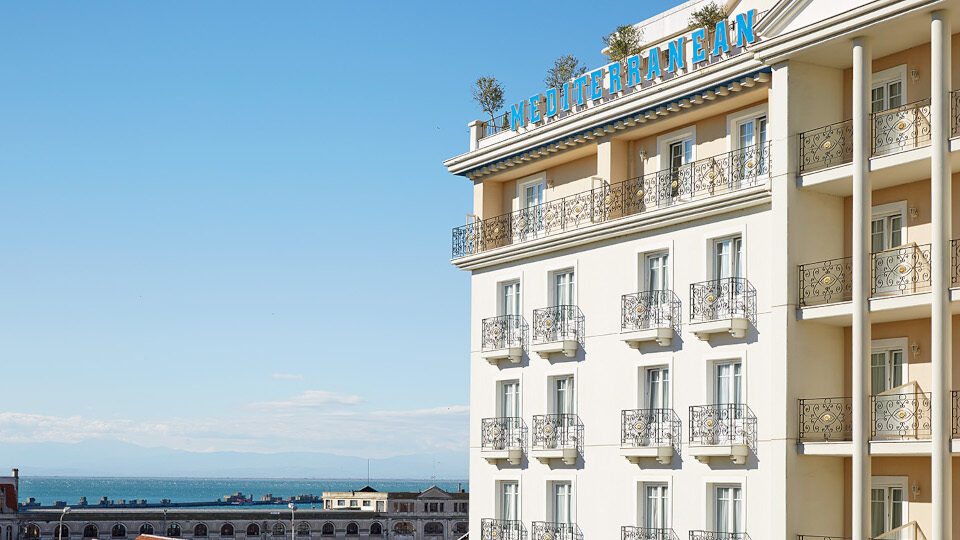 Mediterranean Palace: Ξενοδοχείο διαχρονικής φιλοσοφίας και αστικής κουλτούρας