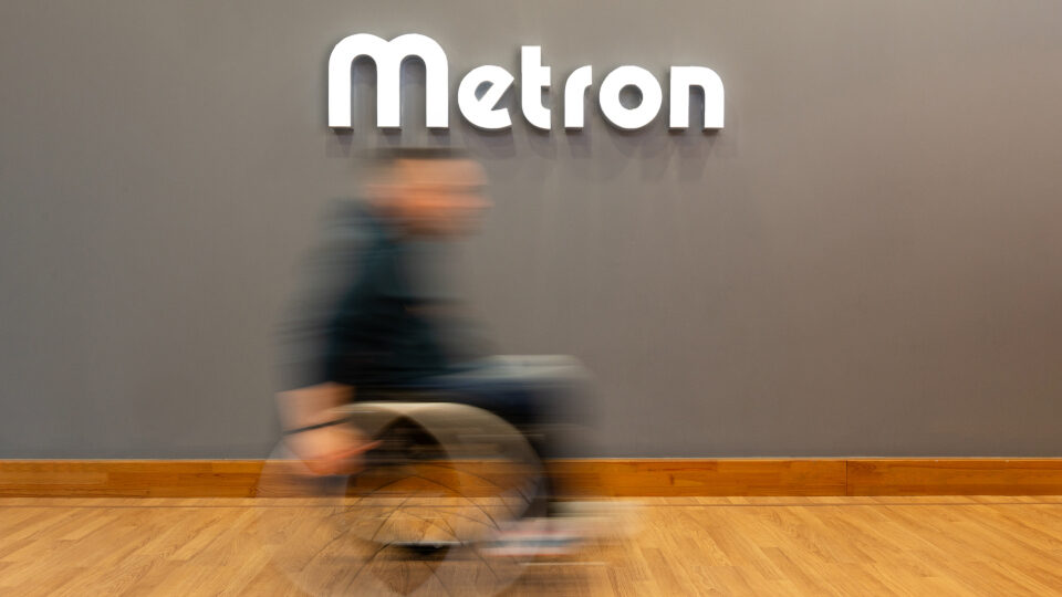 ​Η Metron αφιερώνει την Παγκόσμια Ημέρα Ατόμων με Αναπηρία στην προώθηση της προσβασιμότητας