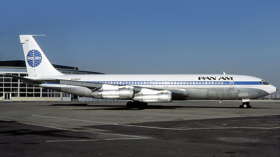 Pan Am: Η αεροπορική εταιρεία που ''έπεισε τους χωρικούς να πετάξουν"
