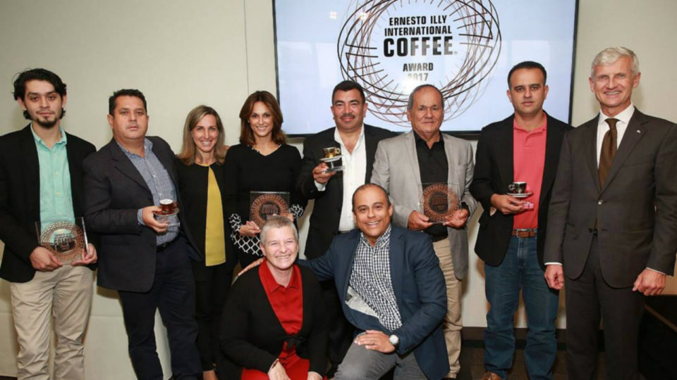 «Best of the Best» ανακηρύχθηκε ο καφές Arabica που καλλιεργείται από τον José Abelardo Díaz Enamorado στην Ονδούρα