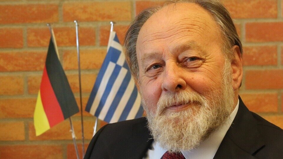 Veridos Matsoukis: Η ελληνική εταιρεία εγγράφων ασφαλείας που εξάγει το 95% της παραγωγής