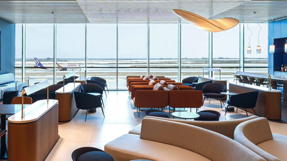 Αυτό είναι το νέο Business Lounge της AEGEAN στη Λάρνακα