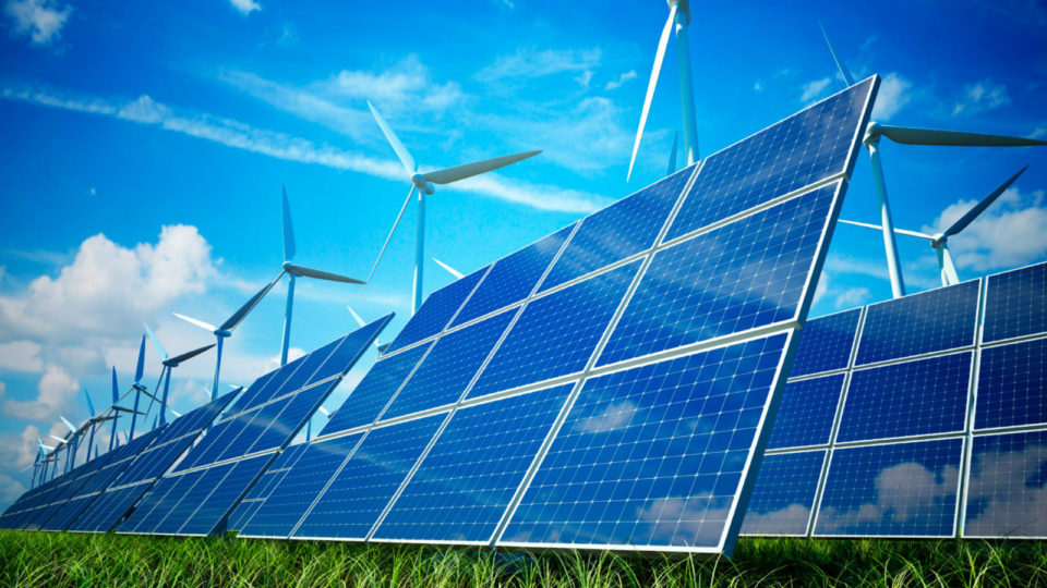ΥΠΕΝ: Ποιες είναι οι βασικές «ενεργειακές» ρυθμίσεις στο περιβαλλοντικό νομοσχέδιο
