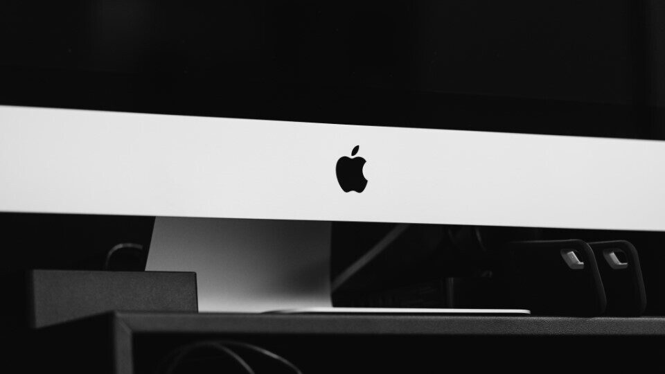 Μοντέλο υβριδικής εργασίας υιοθετεί η Apple για την επιστροφή στο γραφείο