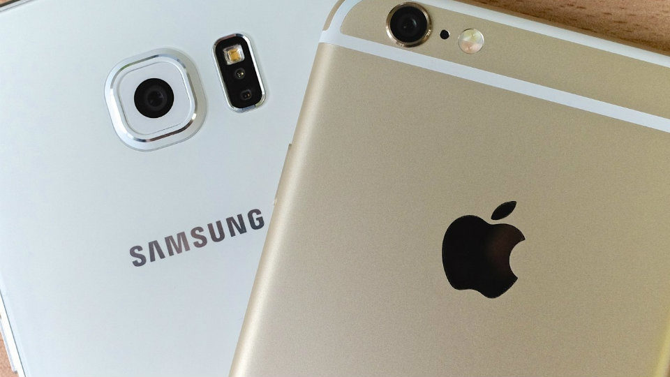 Ιταλία: Πρόστιμα σε Apple & Samsung για εσκεμμένη επιβράδυνση των smartphones