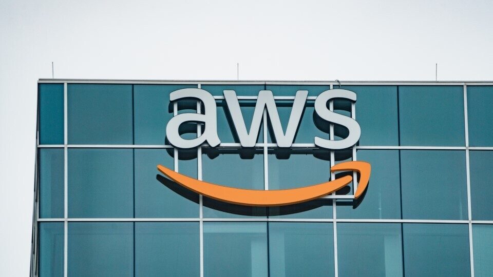 Μεγάλη επένδυση της Amazon στην Ελλάδα - Συνάντηση Μητσοτάκη με στελέχη της AWS