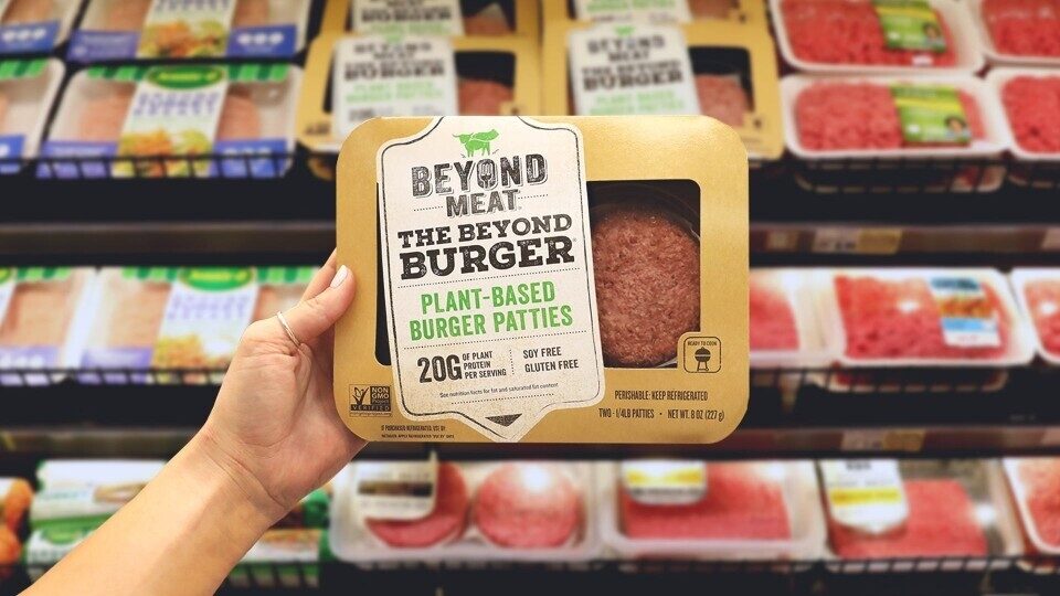 Beyond Meat: Η εταιρεία χορτοφαγικών υποκατάστατων κρέατος «κερδίζει» τους επενδυτές