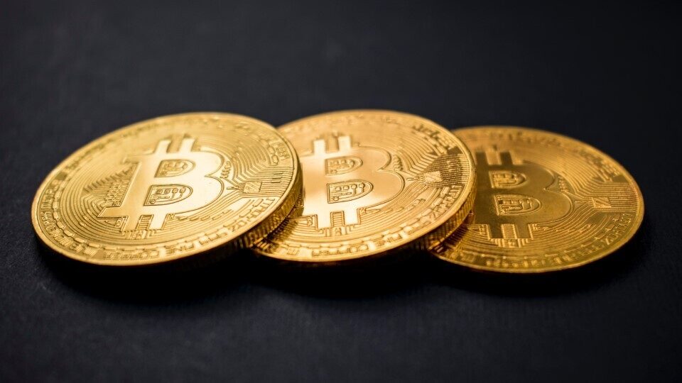 Bitcoin: Νέοι ευρωπαϊκοί κανόνες θα βάλουν τέλος στην ανωνυμία