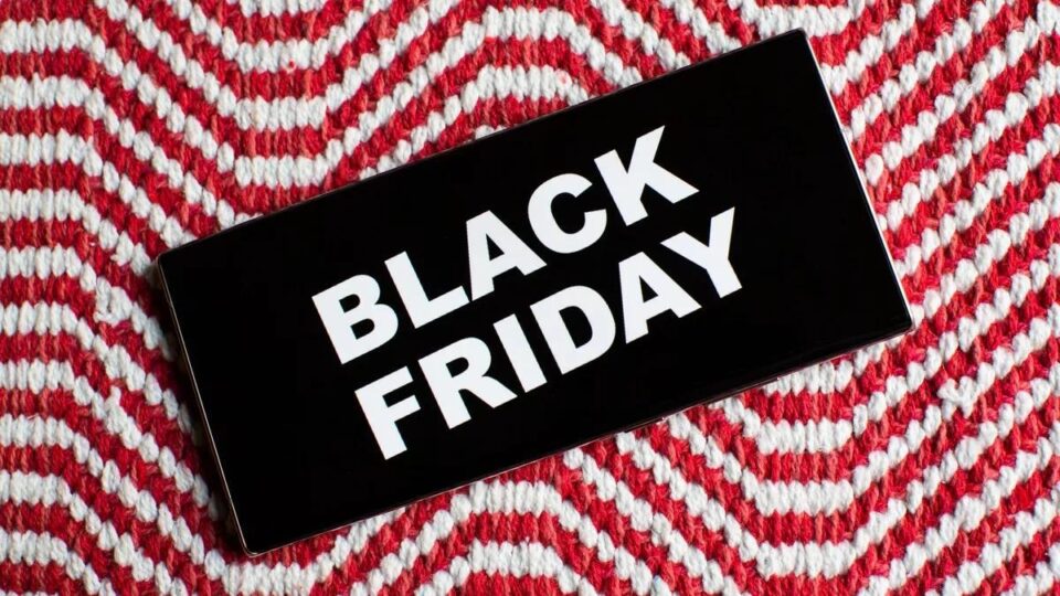 Black Friday σε παγκόσμια νούμερα: 226% σε νέους πελάτες - Το 75% αγόρασαν από κινητά