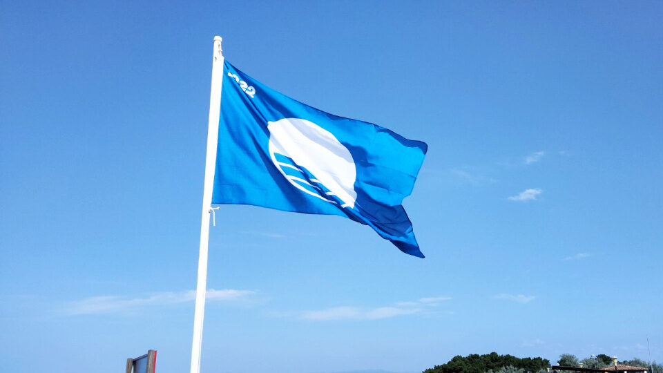 Γαλάζια Σημαία 2024 - 2η η Ελλάδα παγκοσμίως με 652 βραβευμένα σημεία