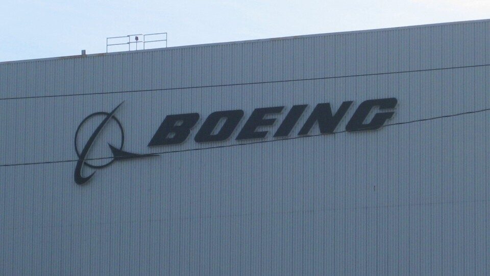 Boeing: Ένα άρθρο 33 ετών οδηγεί τον επικεφαλής επικοινωνιών σε παραίτηση