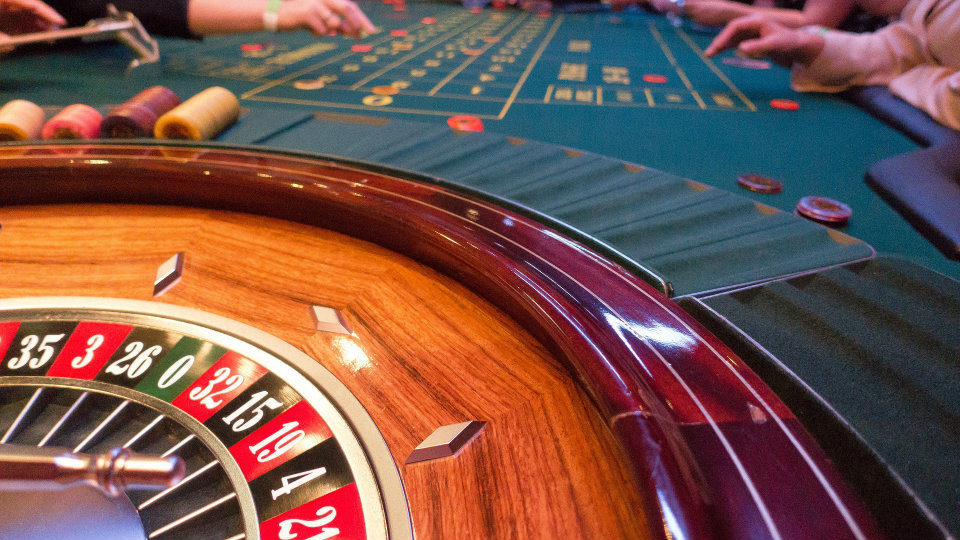 Σε δημόσια διαβούλευση ο κανονισμός για τα τυχερά παιχνίδια στο διαδίκτυο