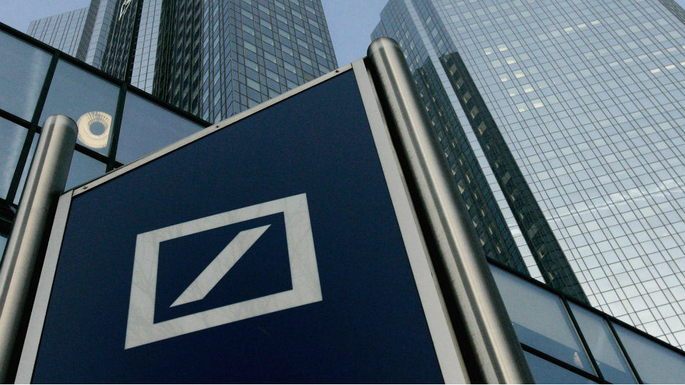 Deutsche Bank: Αυστηροποιείται το καθεστώς προσλήψεων, εν μέσω αναδιάρθρωσης