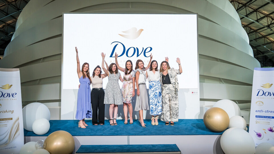 Dove Advanced Care: Λανσάρισμα νέας σειράς αφρόλουτρων