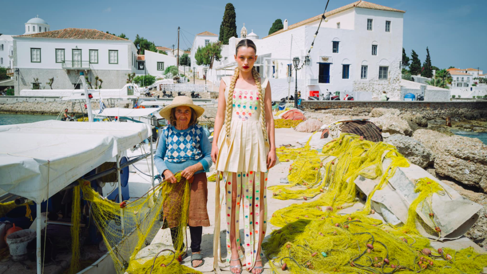 Eleni Koubi: Η Couture Grecque εξερευνά τη διαχρονία της ελληνικής ενδυματολογικής κληρονομιάς