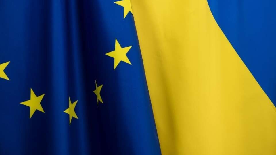 Κομισιόν: Απαλλαγή από τελωνειακούς δασμούς και ΦΠΑ σε εισαγωγές ειδών πρώτης ανάγκης για τους Ουκρανούς