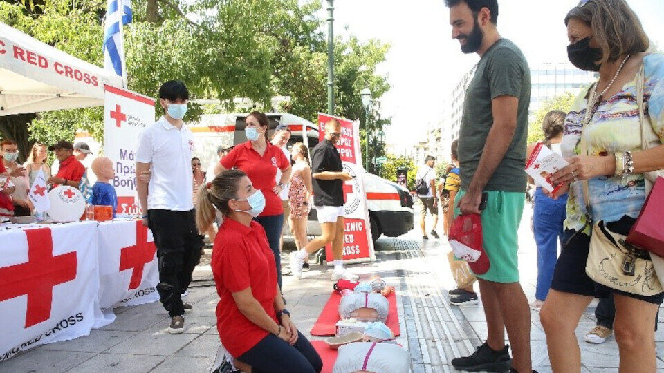 Ο Ελληνικός Ερυθρός Σταυρός γιορτάζει την Παγκόσμια Ημέρα Πρώτων Βοηθειών με μεγάλη δράση στην Πλ. Συντάγματος (11/9)