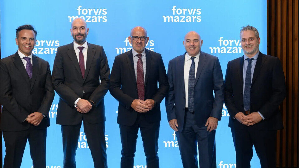 Συνεργασία Mazars με Forvis των ΗΠΑ ανακοίνωσε η Forvis Mazars Ελλάδος