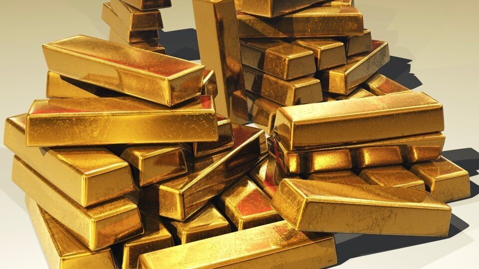 Έσπασε και το «φράγμα» των 2.200 δολ. ανά ουγγιά ο χρυσός