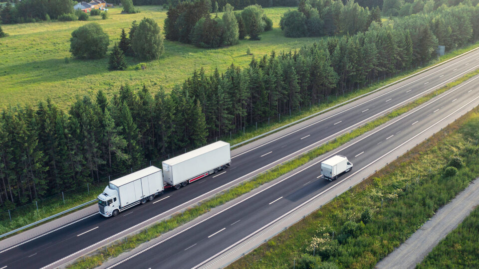 ΕΛΣΤΑΤ: Αύξηση 6,9% του φορτίου των οδικών εμπορευματικών μεταφορών στο γ' τρίμηνο 2022