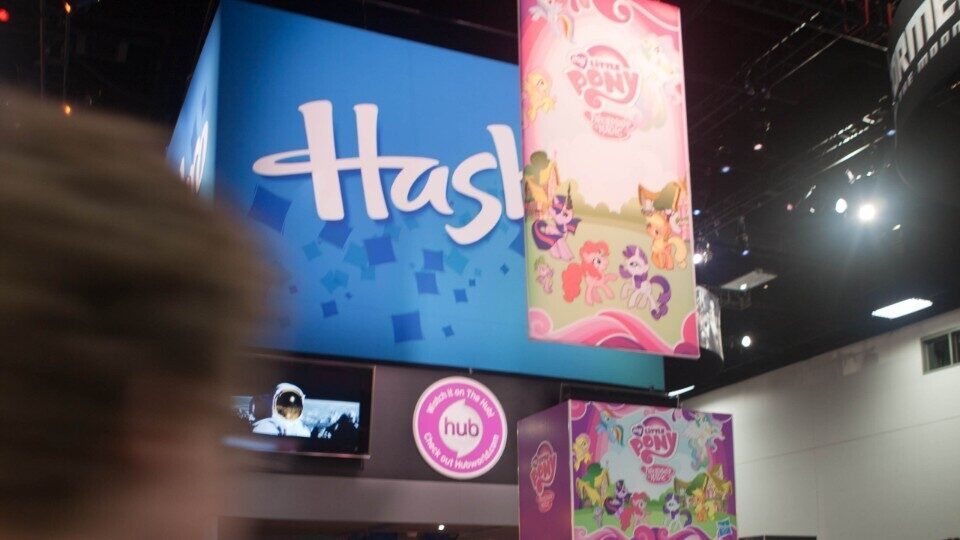 Η Hasbro βάζει τέλος στο πλαστικό, αλλά όχι από τα παιχνίδια της