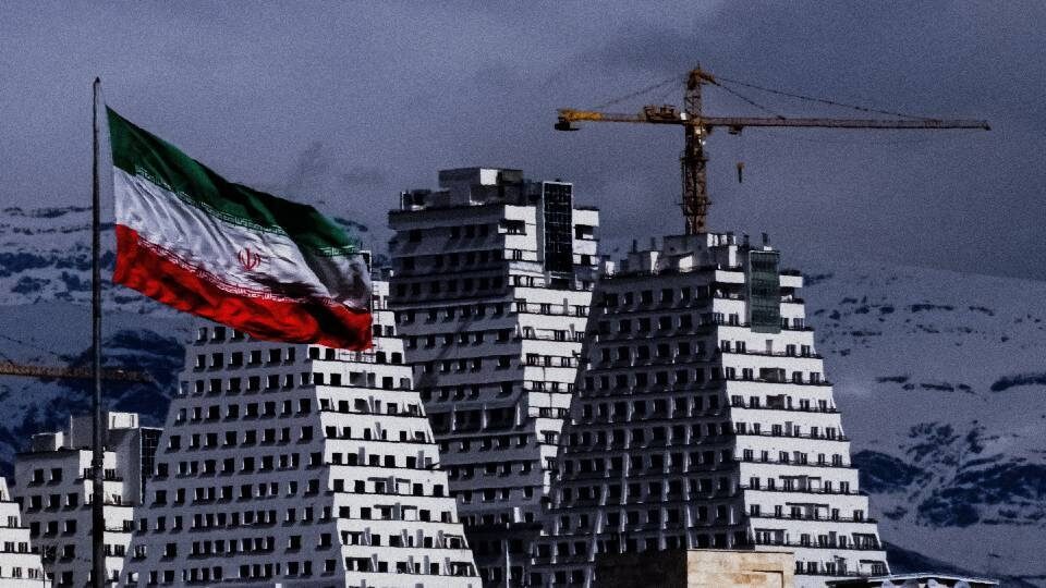 Οι ΗΠΑ επιβάλλουν κυρώσεις στον χρηματοπιστωτικό τομέα του Ιράν