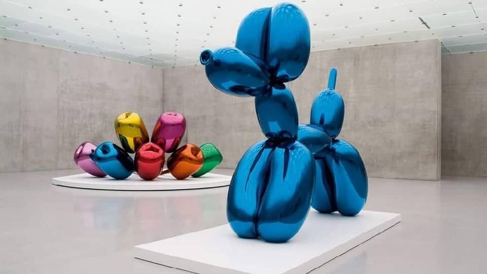 Jeff Koons: Η έκθεση στην Ύδρα, ο Elon Musk και τα έργα τέχνης στο φεγγάρι