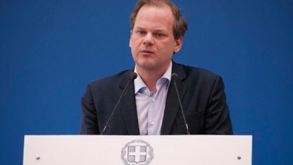 Καραμανλής: Από αύριο βγαίνουν στους δρόμους της Αθήνας και τα νέα λεωφορεία με leasing