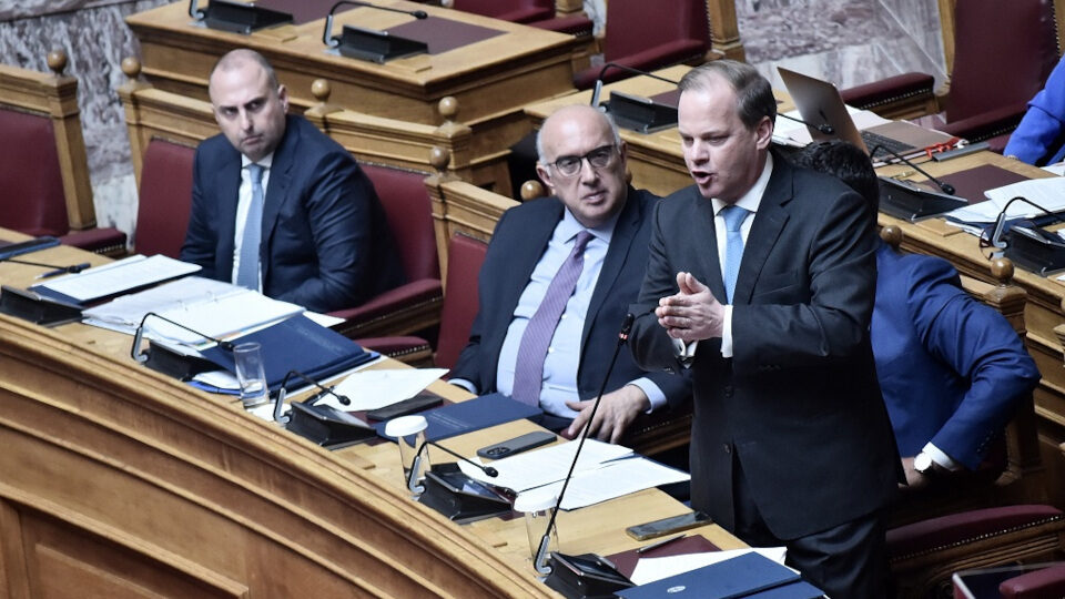Καραμανλής: Ανοίγουμε τις διαγωνιστικές διαδικασίες στις μεταφορές με στόχο καλύτερες υπηρεσίες