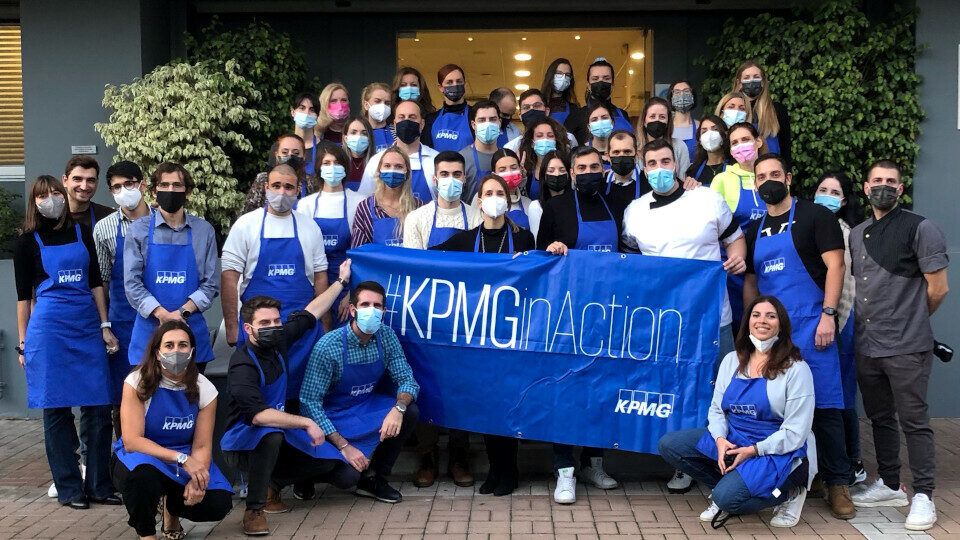 Οι εργαζόμενοι της KPMG προσφέρουν περισσότερα από 200 γεύματα φροντίδας στο Φάρο Ελπίδας